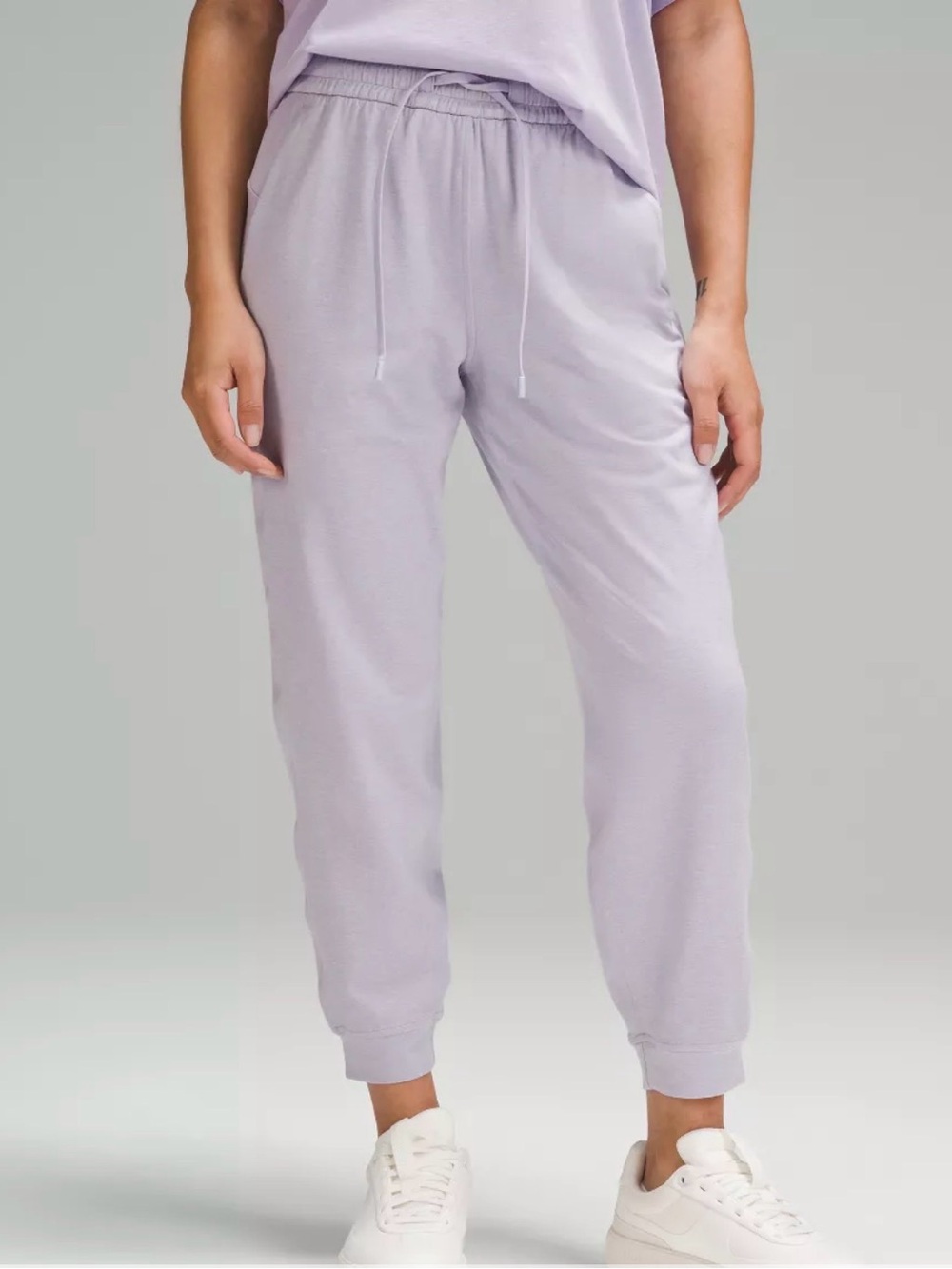 Lululemon Scuba Jogger Lilac